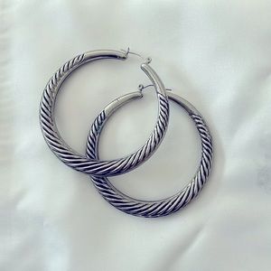 silver hoop earings